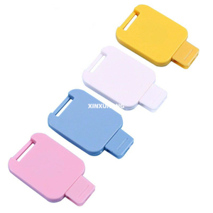 Square Retractable Badge Reel Multi-Function Cards Holder Id Cards Holder Nurse Badge Reel Clip Customized Carabiner Clip